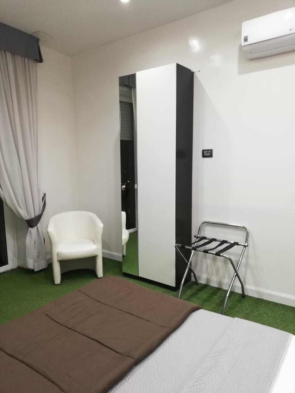 President Plaza Vip Suite Spa By Babylon Stay Nápoly Kültér fotó