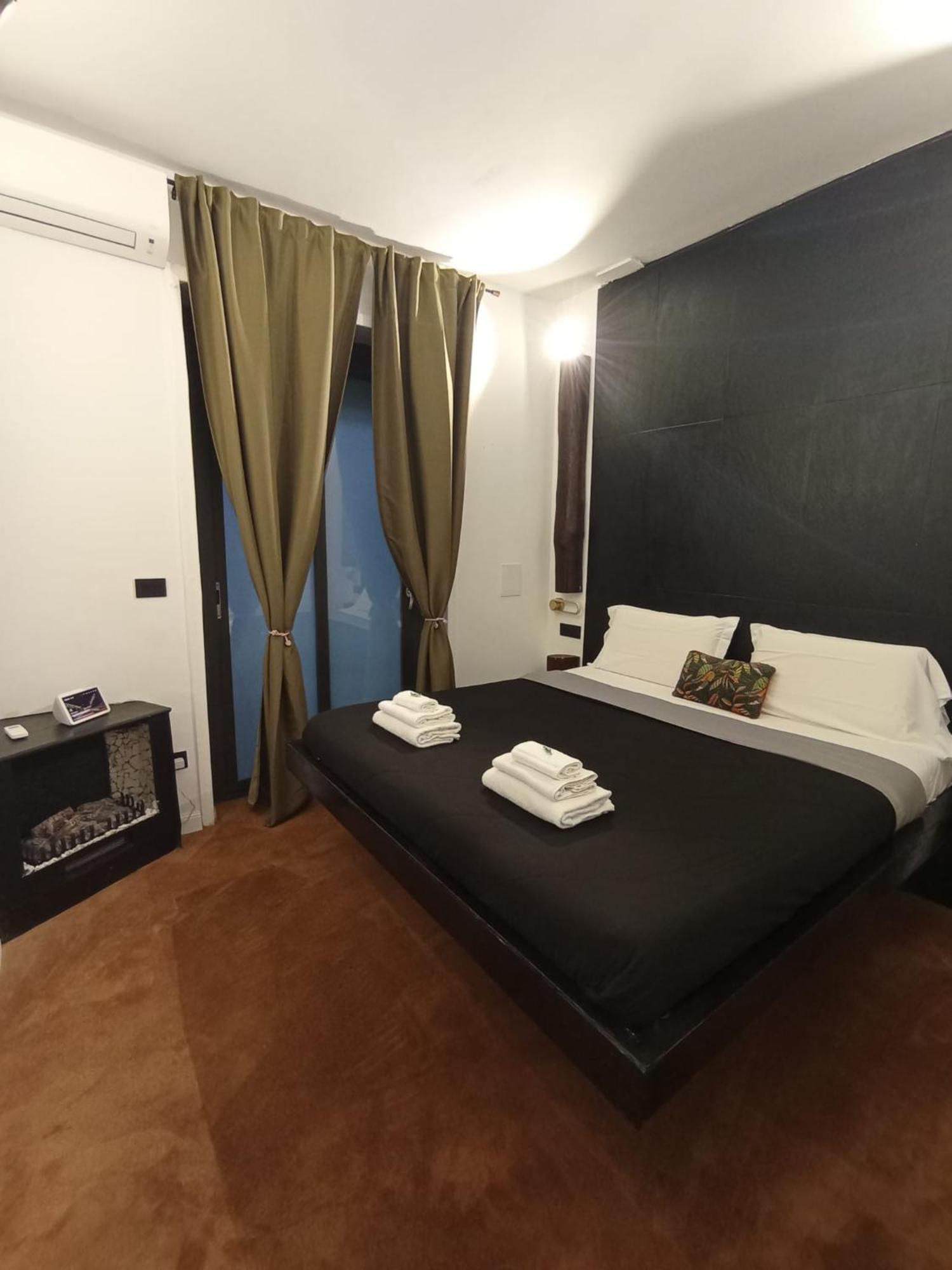 President Plaza Vip Suite Spa By Babylon Stay Nápoly Kültér fotó
