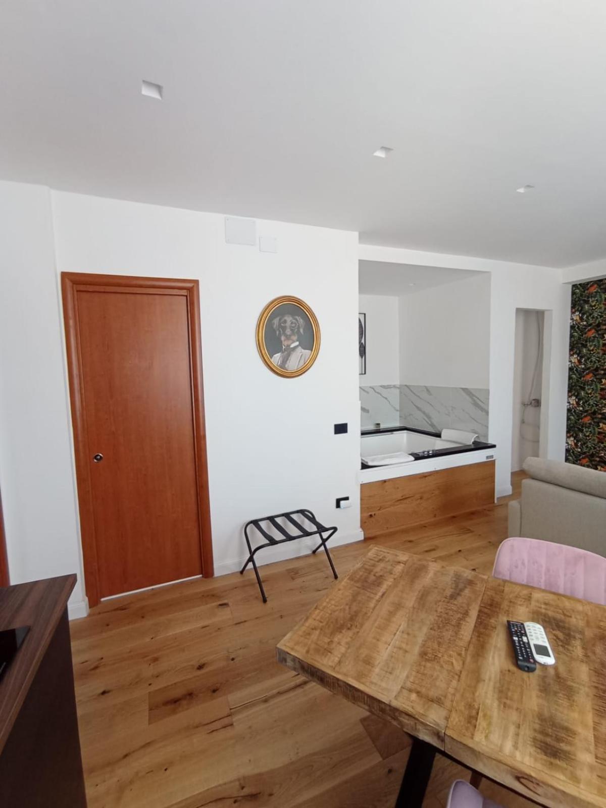 President Plaza Vip Suite Spa By Babylon Stay Nápoly Kültér fotó
