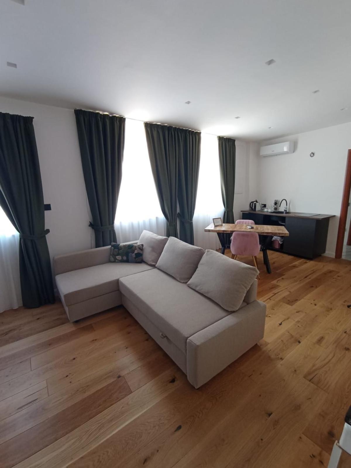 President Plaza Vip Suite Spa By Babylon Stay Nápoly Kültér fotó